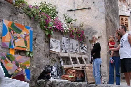 Апартаменты Maya