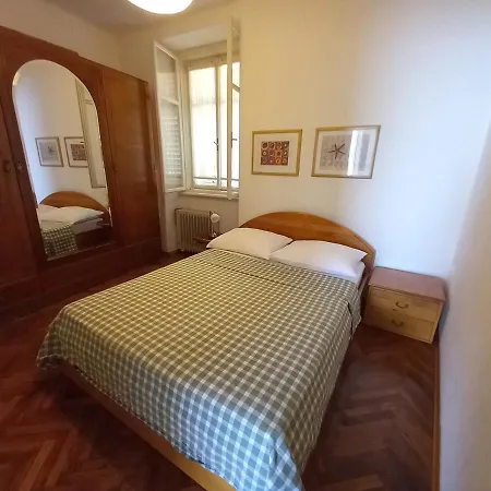 Maya Apartment