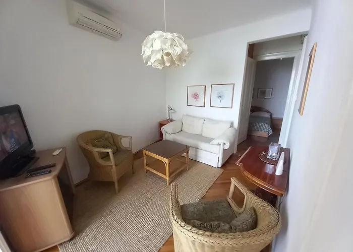 Maya Apartment